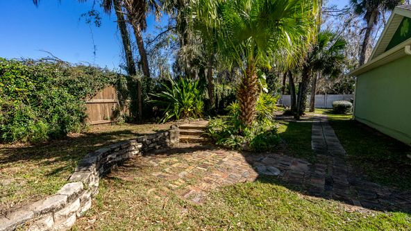 210 S Railroad St, Bunnell, FL 32110